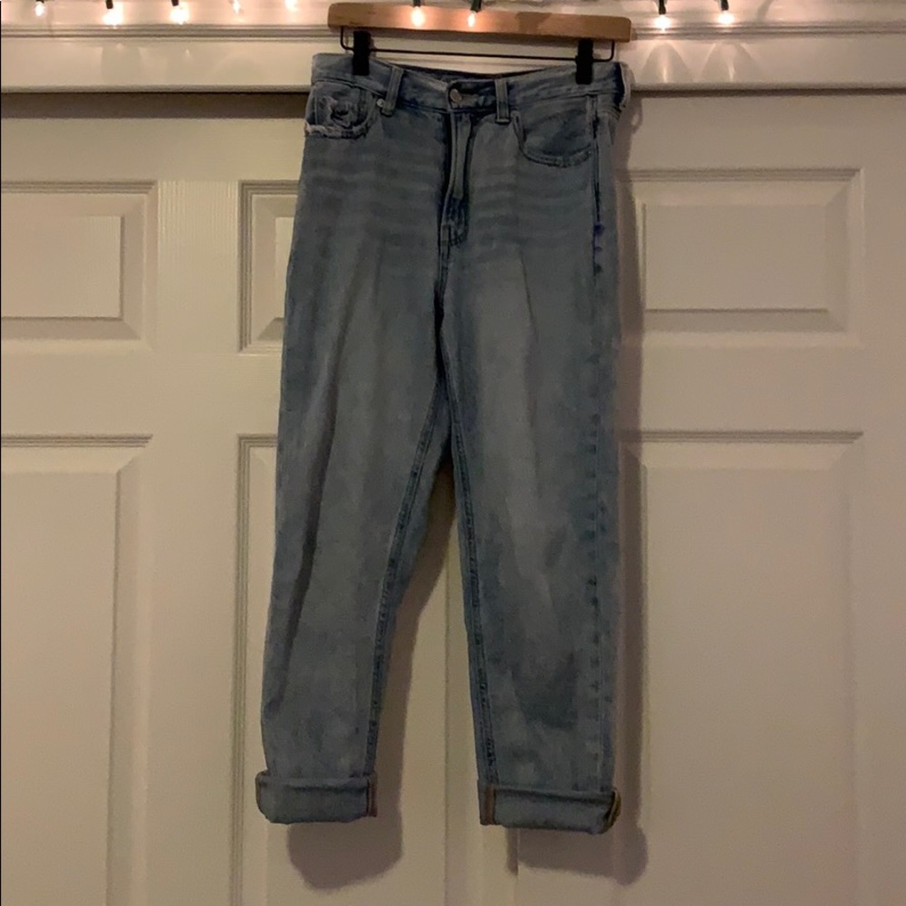 AE Light wash mom jeans